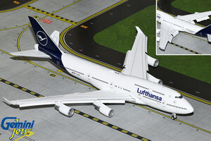 Boeing 747-400 Lufthansa flaps down