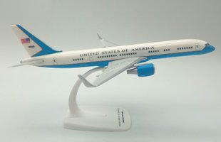 Boeing 757-200 C32A USAF "United States of America"