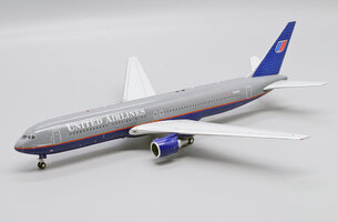 Boeing 767-300ER United Airlines "Battleship"