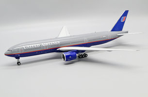 Boeing 777-200 United Airlines "Battleship"