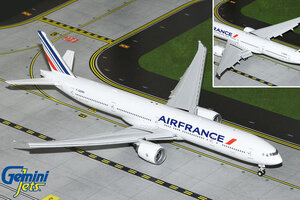Boeing 777-300ER Air France flaps down