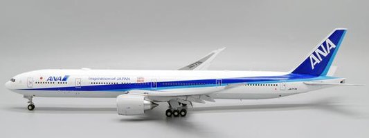 Boeing 777-300ER ANA All Nippon Airways „Tomodachi“ Klappen nach unten