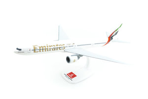 Boeing 777-300ER Emirates (NEW COLORS)