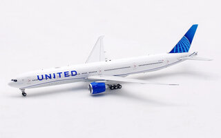 Boeing 777-322ER United Airlines