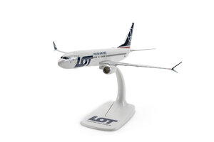 Boeing B737-8MAX LOT Polish Airlines 