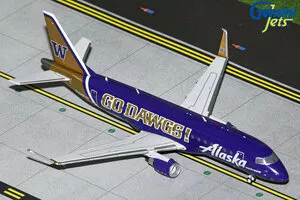 Embraer ERJ175LR Alaska Airlines / Horizon Air Univ. of Washington "Go Dawgs"