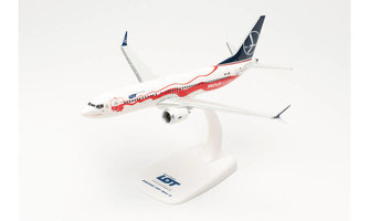 LOT POLISH AIRLINES BOEING 737 MAX 8 “PROUD OF POLAND‘S INDEPENDENCE”