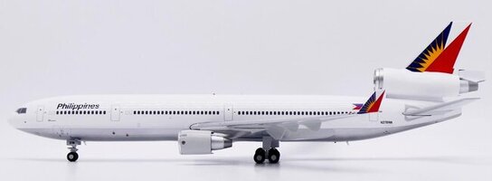 McDonnell Douglas MD11 Philippines Airlines leštený
