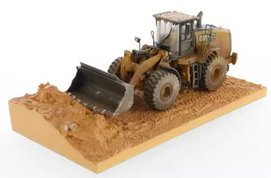 Cat Weathered 966M
