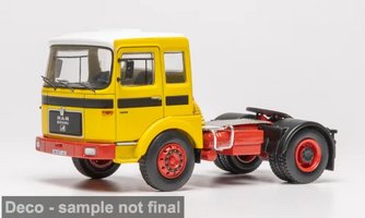 MAN F7, žlutočervený, 1970