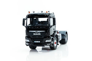 MAN TGS 18.510 4x4 BL 2-nápravový ťahač - čierna
