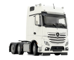 Mercedes-Benz Actros Gigaspace 6x2 biela