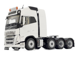 Volvo FH5 8x2 čirá bílá