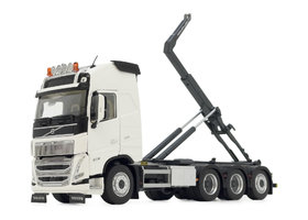 Volvo FH5 with Meiller hook carrier, white color