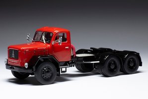 Magirus Jupiter 6x6, červená