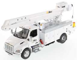 Peterbilt 536 with AA55 Altec Crane