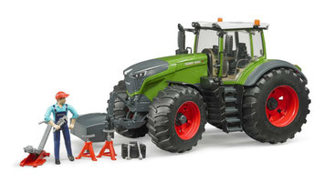 Traktor Fendt 1050 Vario s mechanikem a nářadím