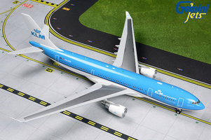 Airbus A330 200 KLM PH-AOM 