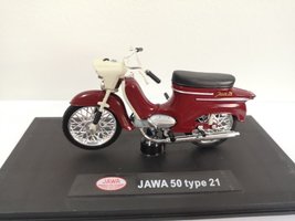 Jawa 50 Pionýr typ 21 (1967) - tmavě červená