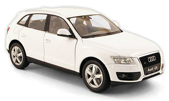 Audi Q5 biela