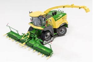 Krone Big X1180 with Tracs + XCollect 900-3 and EasyFlow 300 S 