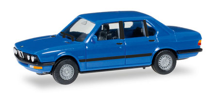 BMW 528 i (E28), light blue,