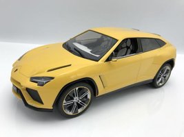 Lamborghini Urus, žltá metalíza 2012