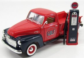 FORD USA - F-100 PICK-UP GULF WITH GUS PUMP - 1953