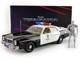 1977 Dodge Monaco Metropolitan Police with T-800 Endoskeleton Figure - The Terminator (1984)
