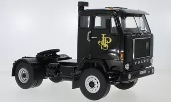 Volvo F88, čierna, John Player Special, 1977
