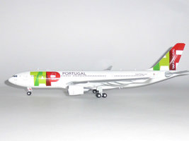 Airbus A330-223 TAP Air Portugal "2005s" Colors. With "Star Alliance" Logo