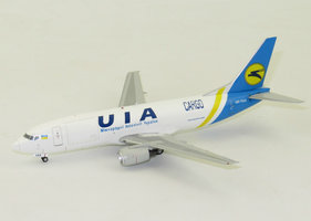 Boeing B737-300 UIA Ukraine Güter