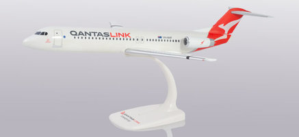 Fokker 100 QantasLink "Lindsay Evans" 