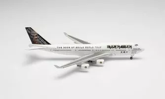 Boeing 747-400 Iron Maiden Ed Force One Book o Souls W.T. 16