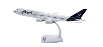 Boeing B747-8 Intercontinental Lufthansa - new 2018 colors "Brandenburg"
