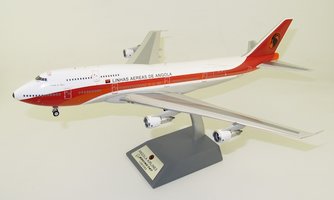 Boeing 747-312M  Angola Airlines with stand