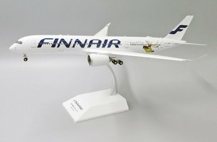 Airbus A350-900 Finnair Happy Holidays Livery