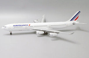Airbus A340-300 Air France with stand