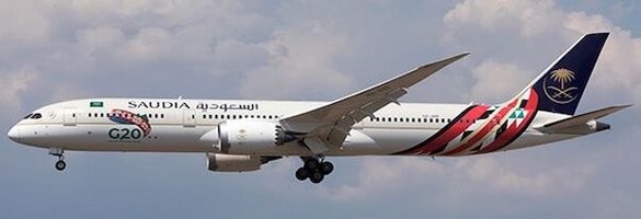 Boeing 787-9 Dreamliner Saudi Arabian Airlines " G20 Saudi-Arabien 2020 " Klappe nach unten