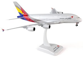 Airbus A380-800 Asiana with stand