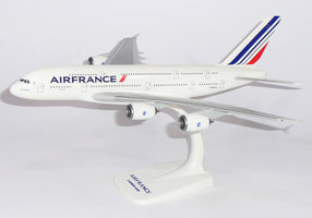 Der Airbus A380 der Air France, SkyTeam-Logo