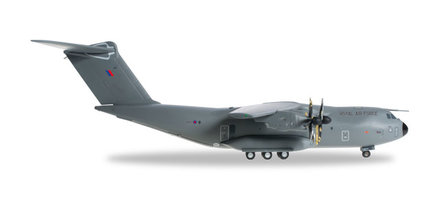 Airbus A400M Atlas, Royal Air Force - No LXX Squadron, RAF Brize Norton