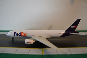 Aircraft Boeing B777-200F Fedex 