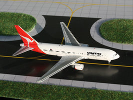 Lietadlo B-767-200ER Qantas VH-EAL