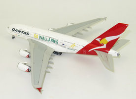 Airbus A380 Qantas "Go Wallabies" so stojanom