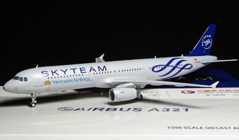 Airbus A321 Vietnam Airlines " Skyteam " mit Standfuß