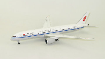 Boeing 787-9 Air China so stojanom