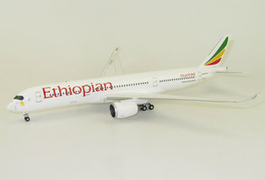 Airbus A350-900 Ethiopian so stojanom