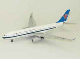 Airbus A330-200 China Southern Stand