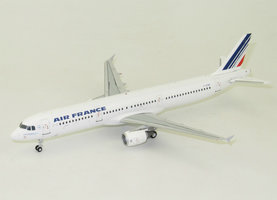Airbus A321 Air France so stojanom 